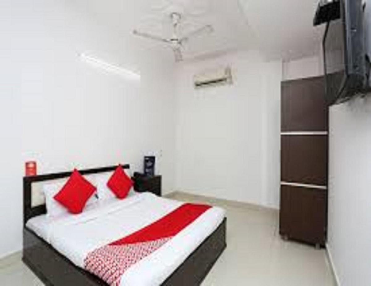 Suitetrails - Hotel Shri Ram Residency, Sonipat, Haryana