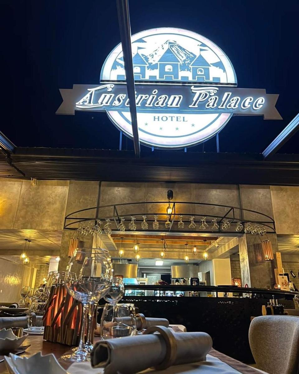 Austrian Palace Hotel - Housity
