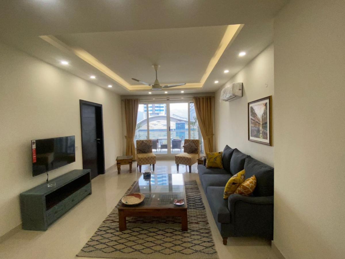Suitetrails - Live in Luxury Central Apartment with Stunning City Views