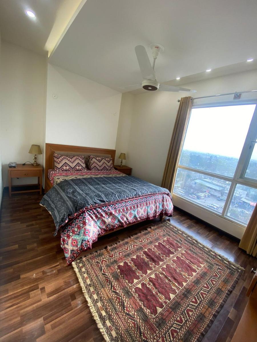 Suitetrails - Live in Luxury Central Apartment with Stunning City Views
