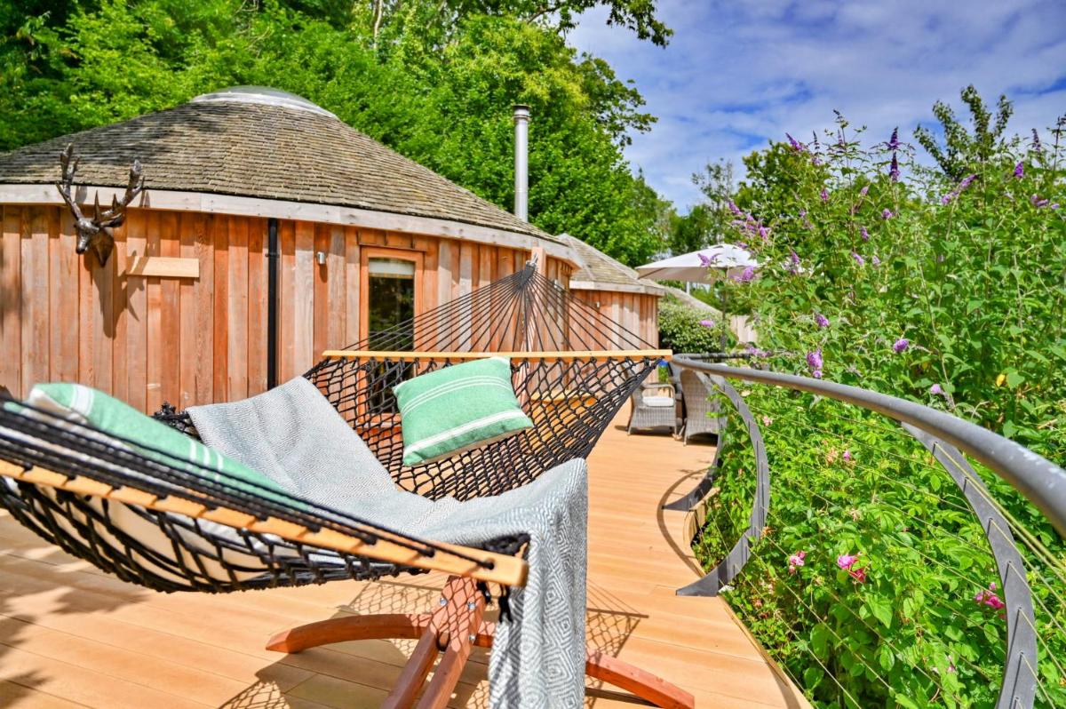 Finest Retreats - Buzzard Luxury Treehouse Hideaway - Housity