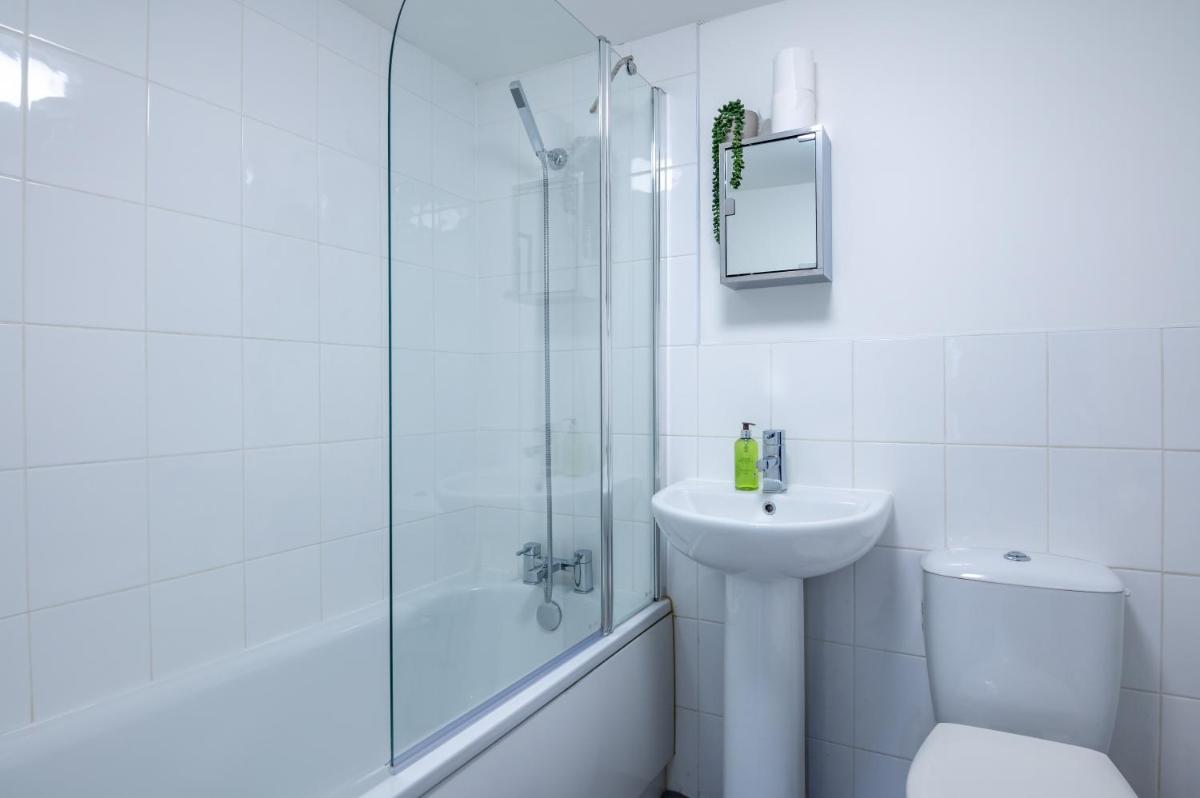 Bristol Short Stays - Amazing Redland flat! Free Parking - Housity