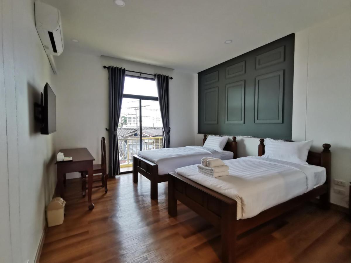 โรงแรมรชาโขง Racha Khong Hotel - Housity