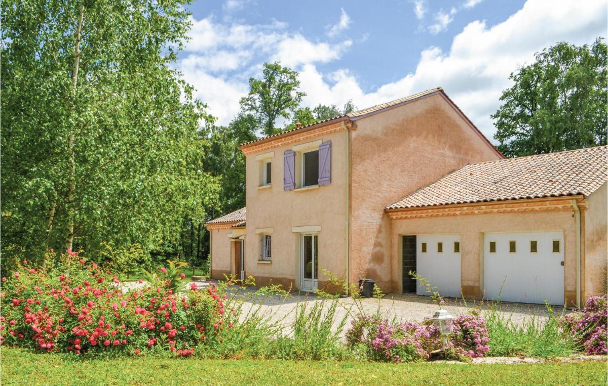 Cozy Home In Payzac With Kitchen - Housity