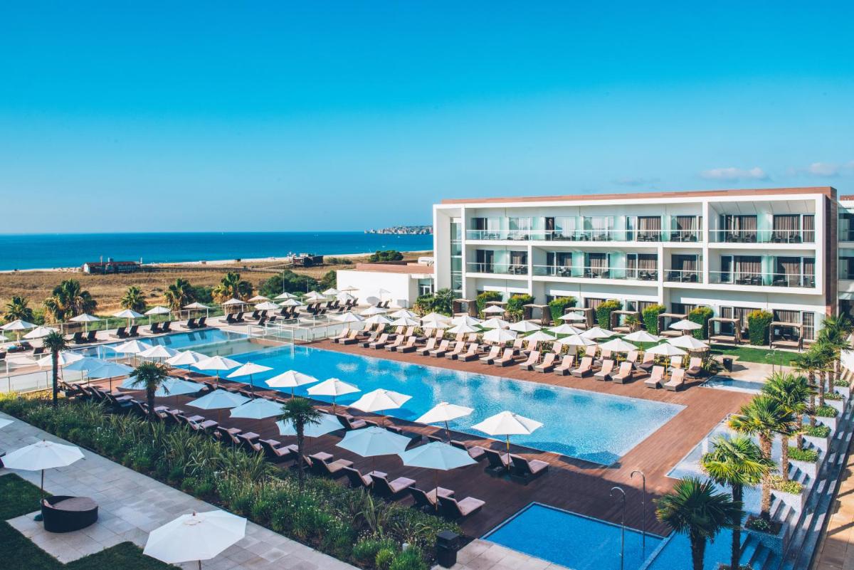 A piscina em ou perto de Iberostar Selection Lagos Algarve