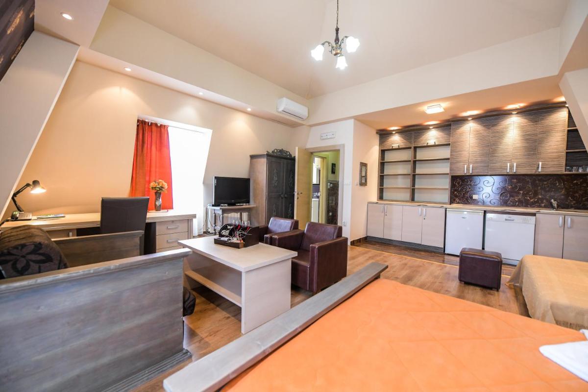 Vila Hit - Housity