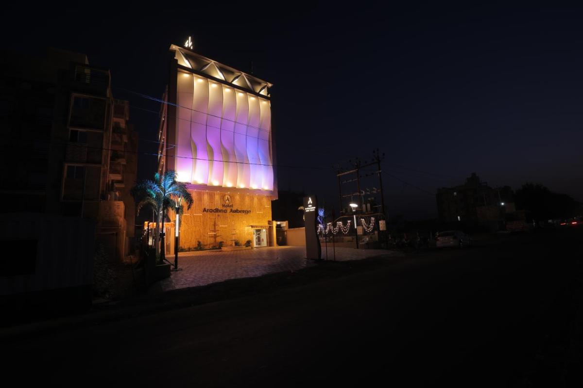 Suitetrails - hotel aradhna auberge