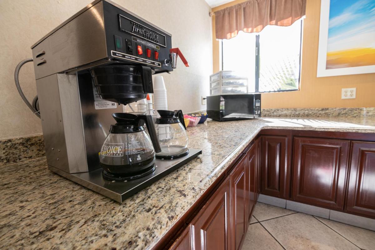Hospitality Inn - Housity