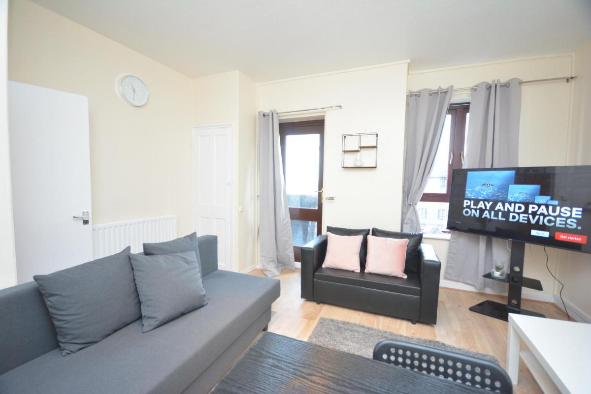 Lovely 4 bedroom apartment close to the city walking distance from the rivere view - Housity