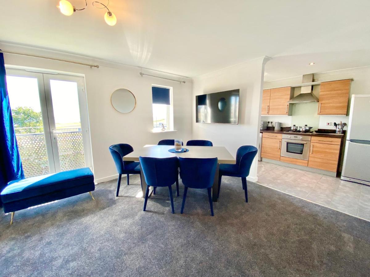 Modern 2 Bed Apartment on Northumberland Coastline - Housity