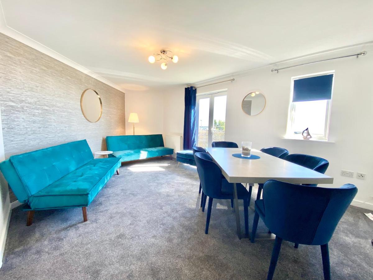 Modern 2 Bed Apartment on Northumberland Coastline - Housity