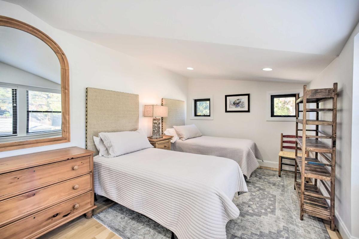 Castle Rock Cottage - Walk to Town! - Housity