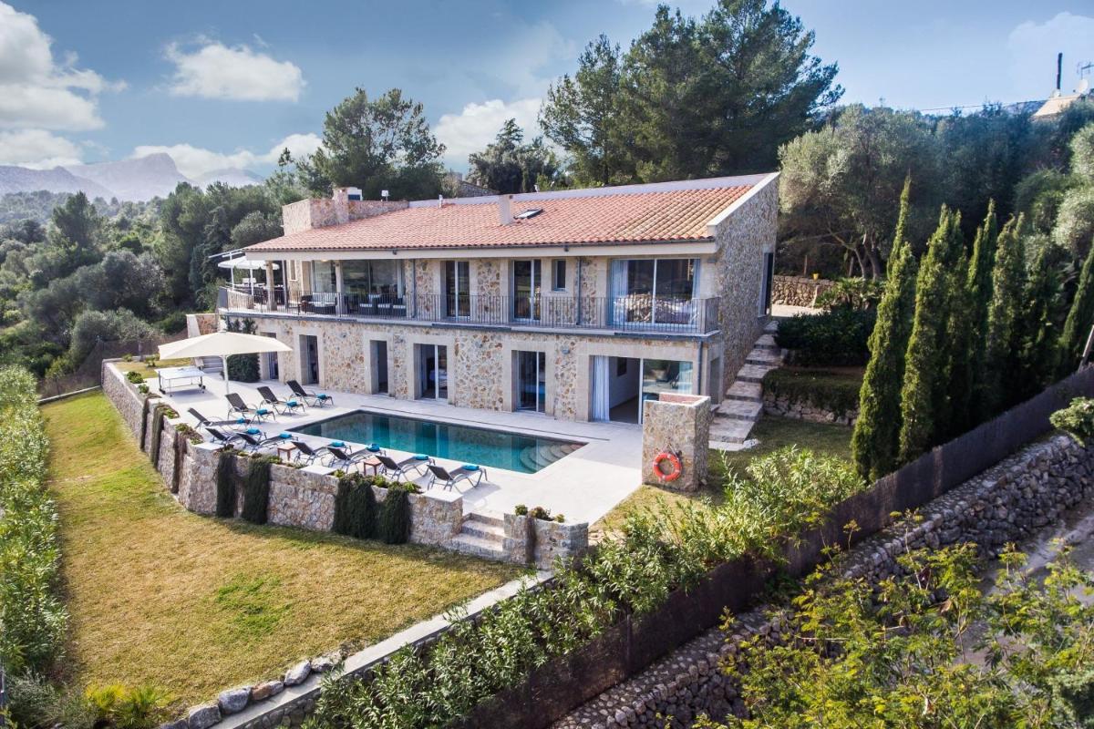 Beautiful Pollensa House Casa Estella Overlooking Old Town 5 bedrooms Calvari - Housity