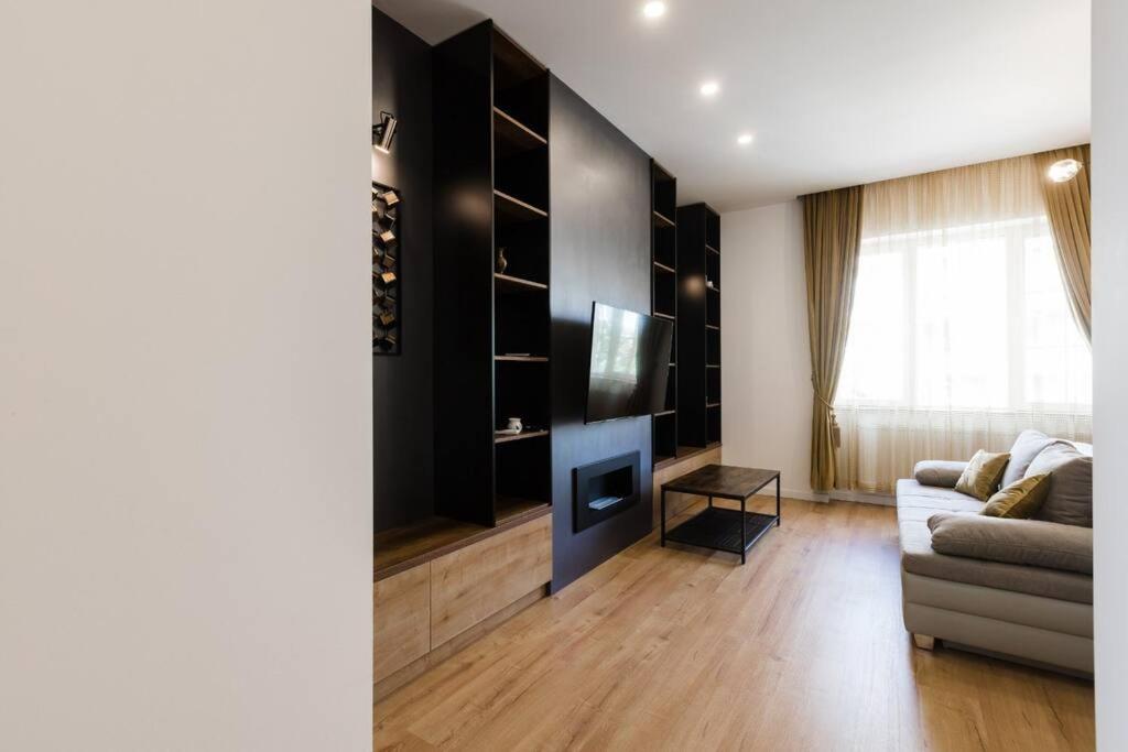 Joy City Stay Piatra Craiului 8 - Housity