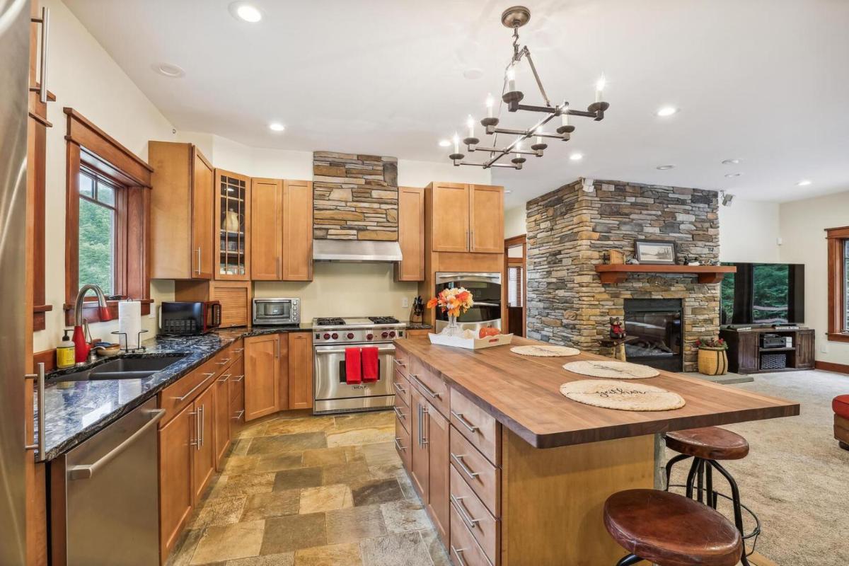 Mountain Brook Lodge - Housity