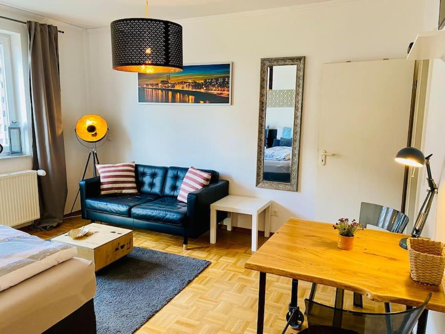 Exkl. helles Apartment WLAN & Parkplatz - Hizvo