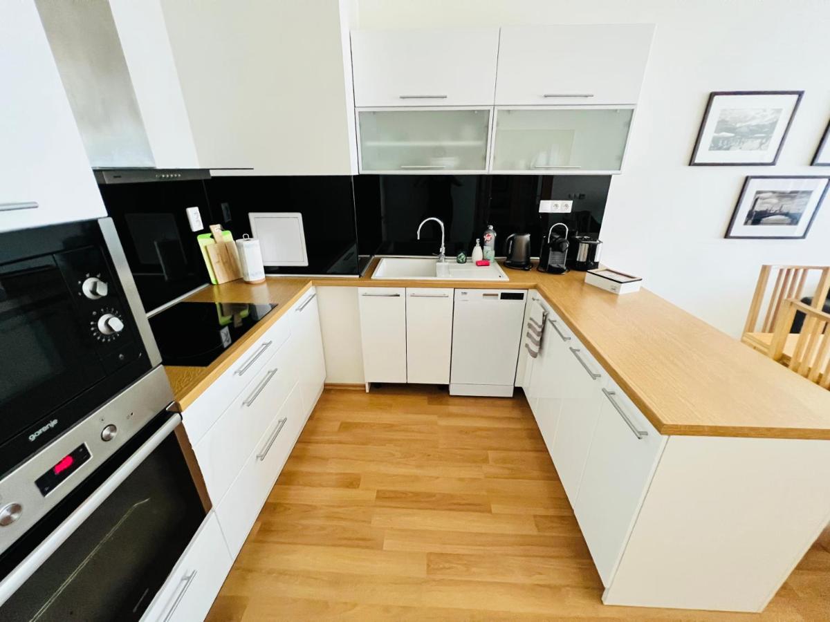BL City View Luxury Apartment - Housity