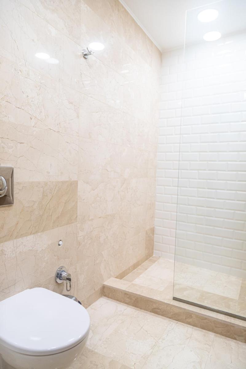 Hotel Solum Roof Top - Housity