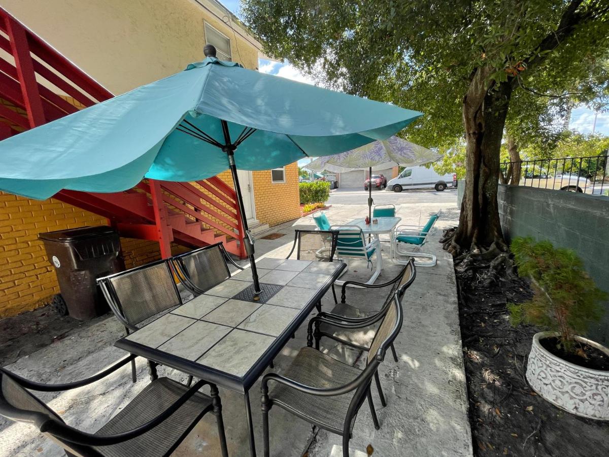 2BR Comfortable Downtown House Near Beach and More - Housity