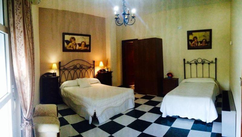 Hostal El Camionero - Housity