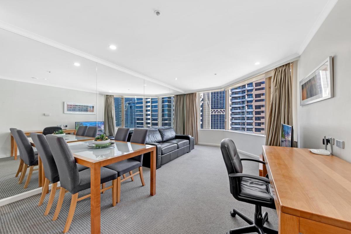 Comfy One Bedroom Apartment In Heart of The Rocks - Housity