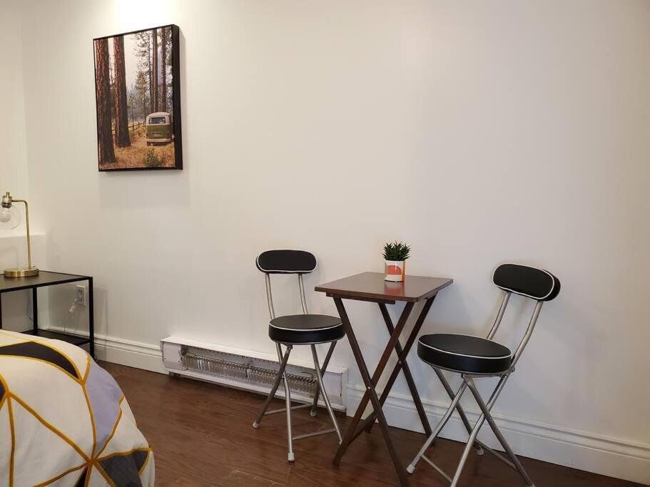 Private Room In Shared Basement - Room A - Housity
