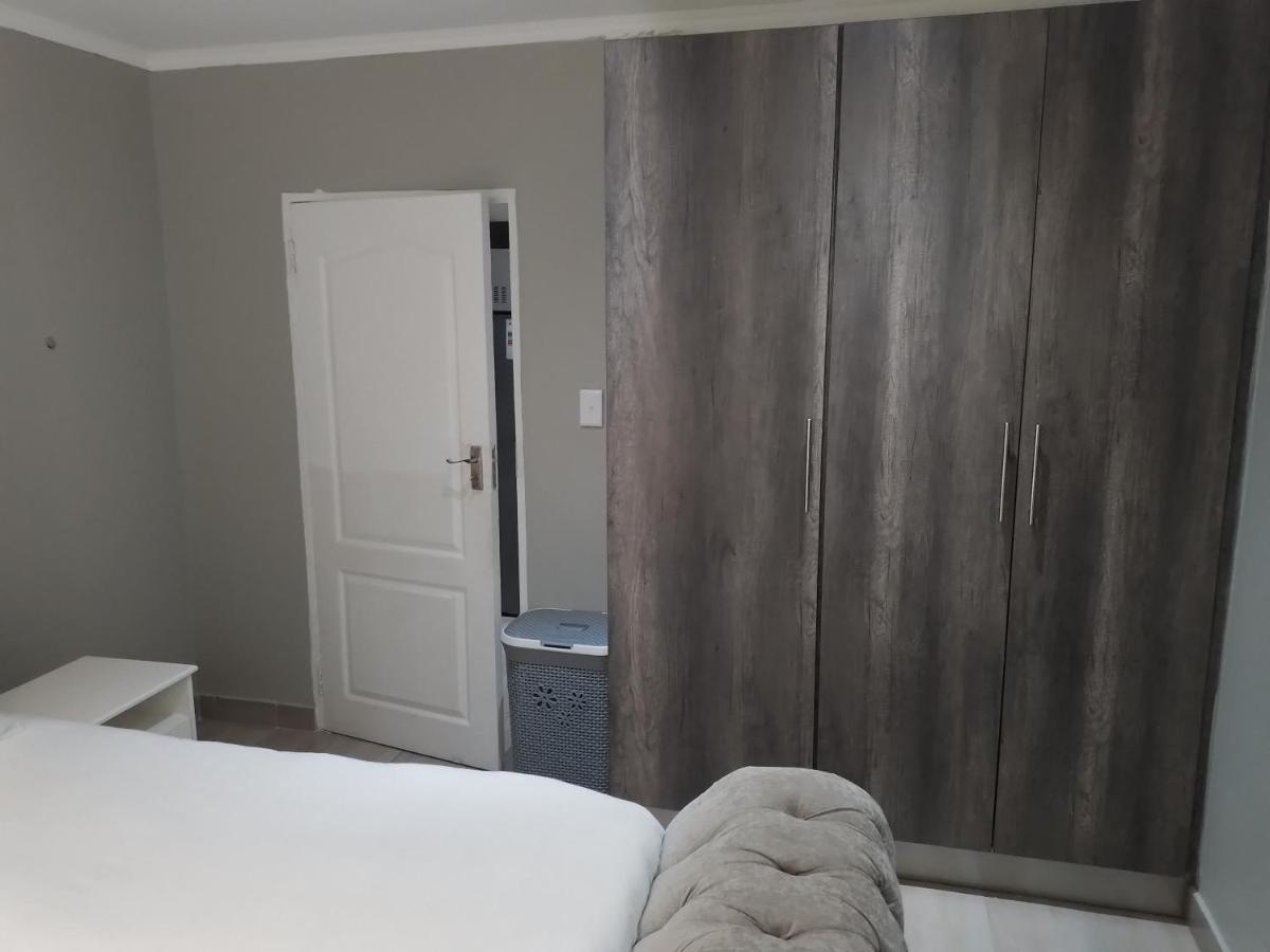 Room 2 - Housity