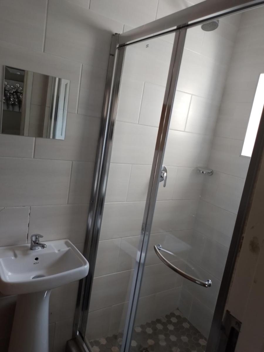 Room 1 - Housity
