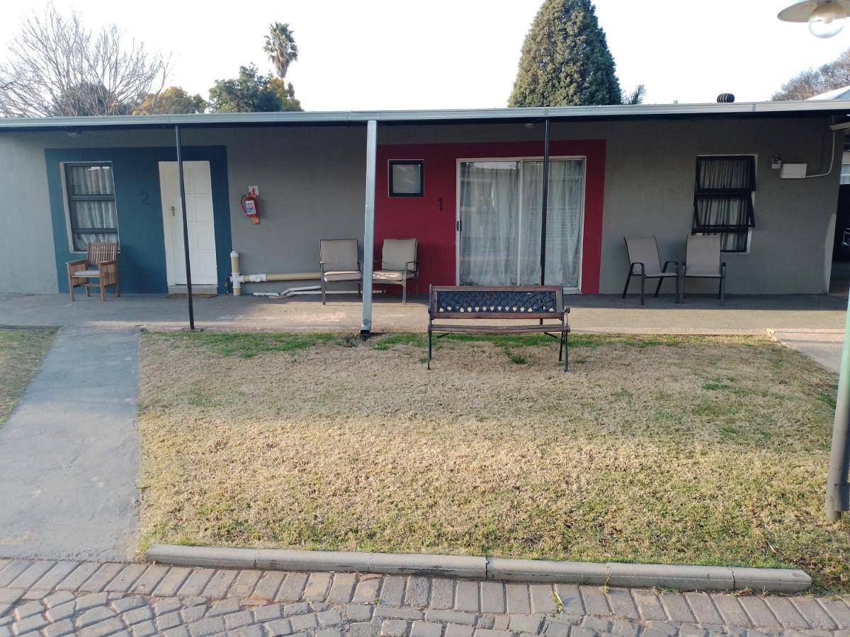 Room 1 - Housity