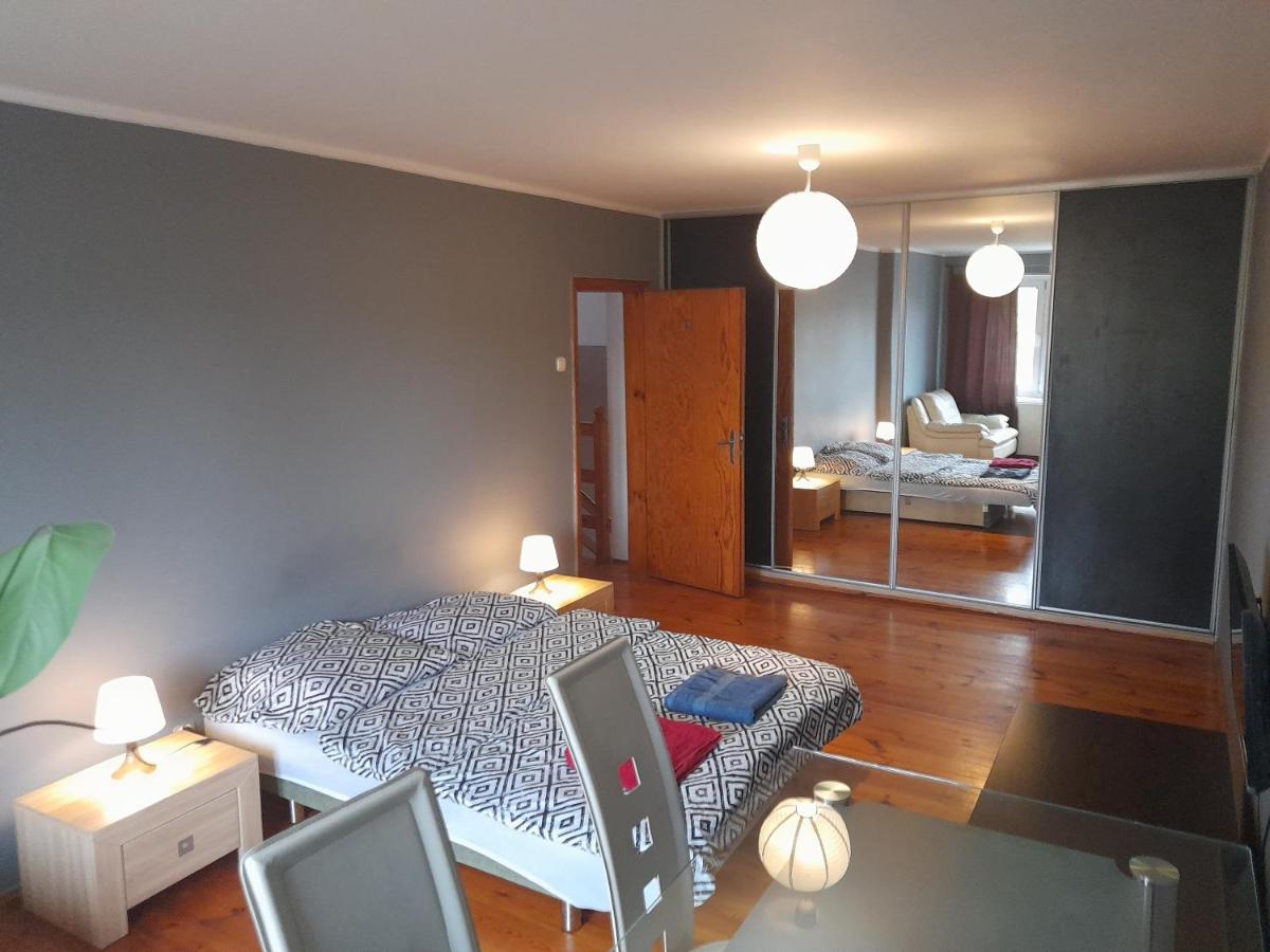 Villa Kornelka - Housity