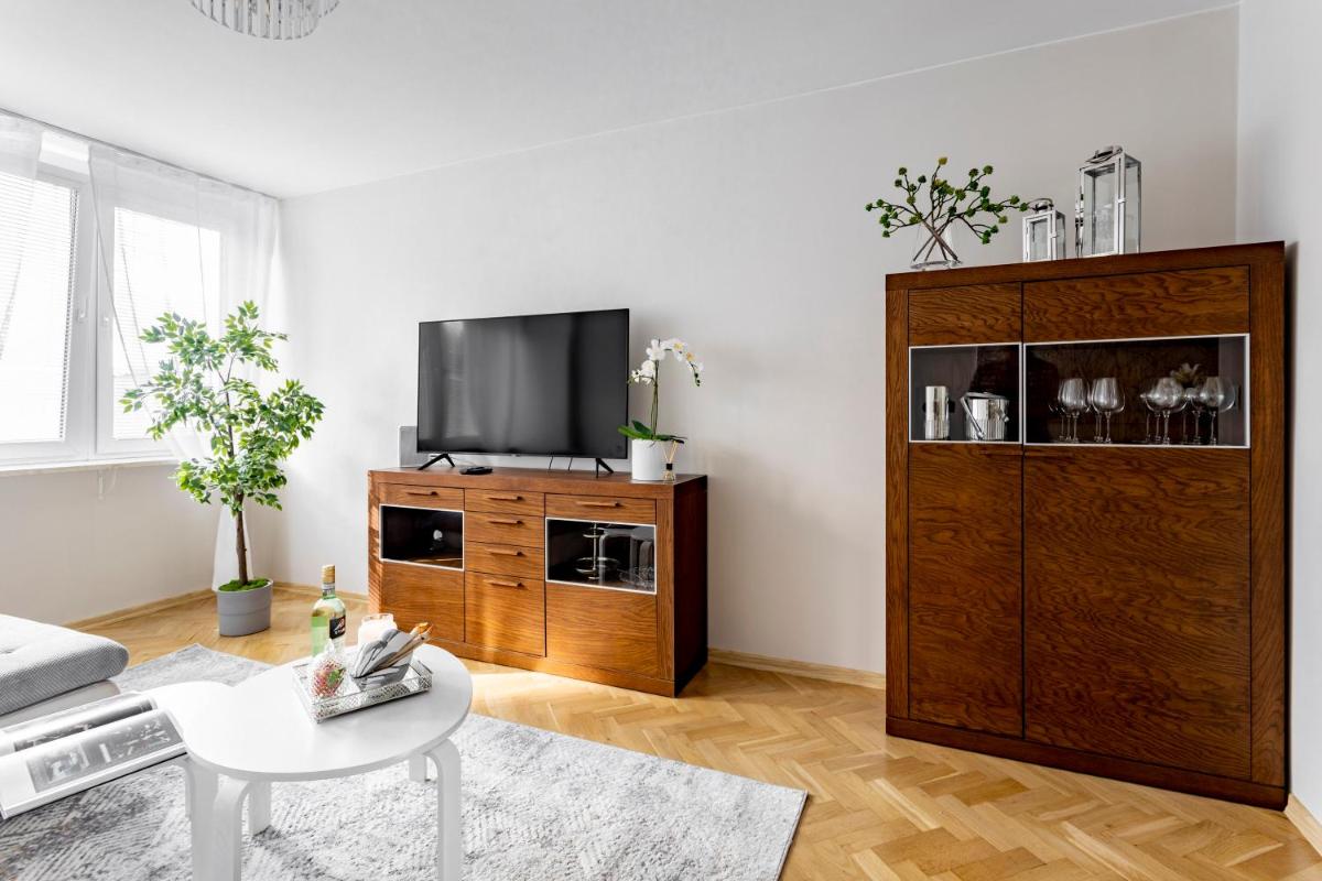 Hala Mirowska Apartments - Hizvo