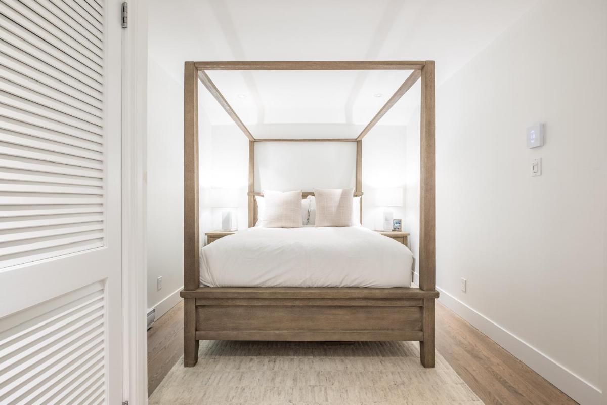 Gondola Way Townhouse by Outpost Whistler - Housity
