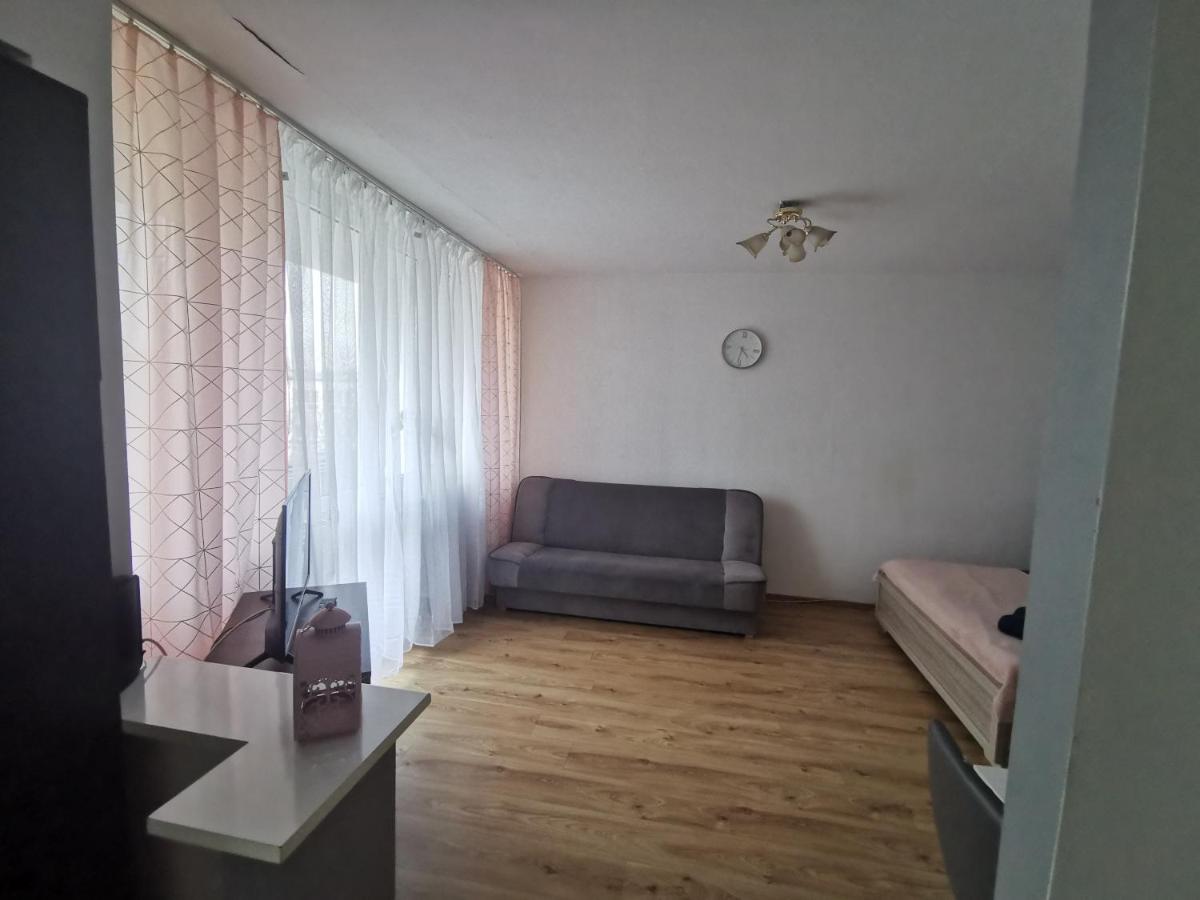 Kawalerka z balkonem 27 - Housity
