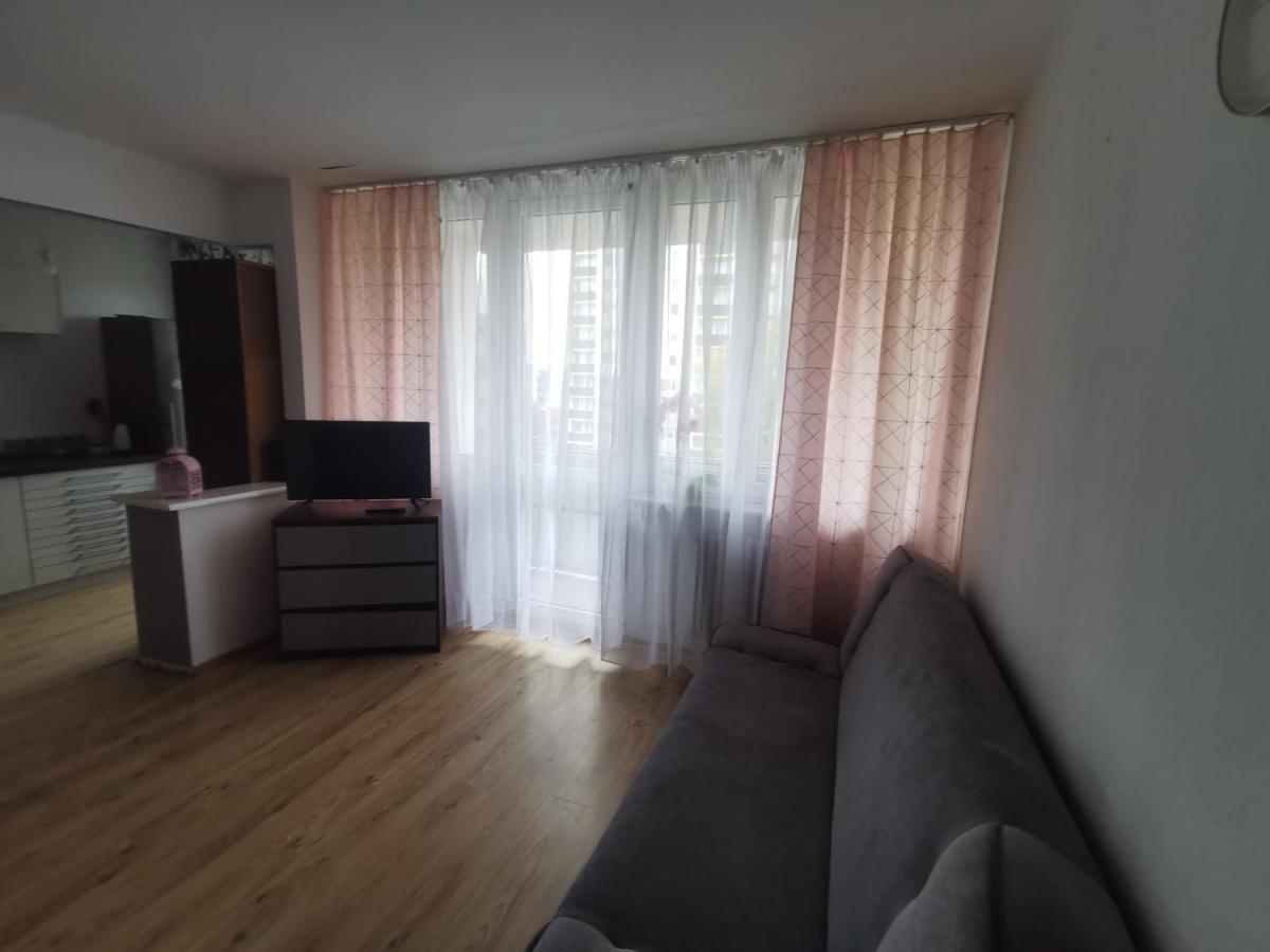 Kawalerka z balkonem 27 - Housity