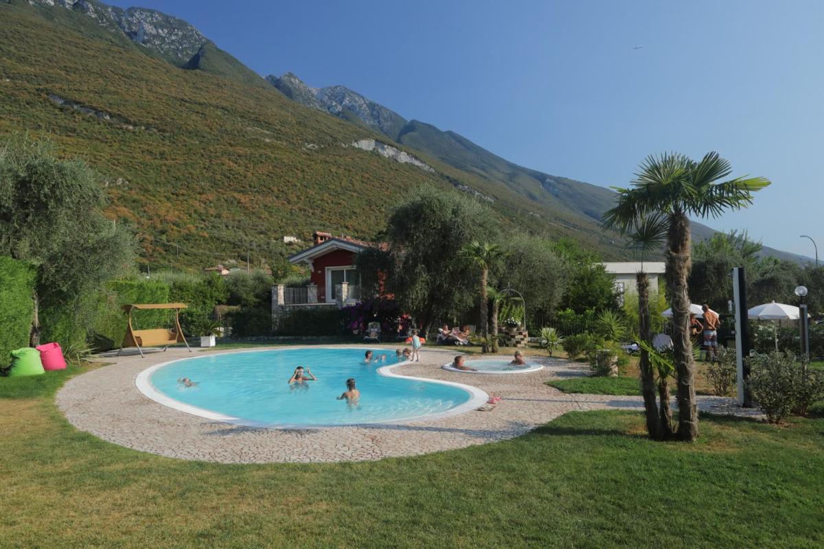 Eco Hotel Benacus - Housity