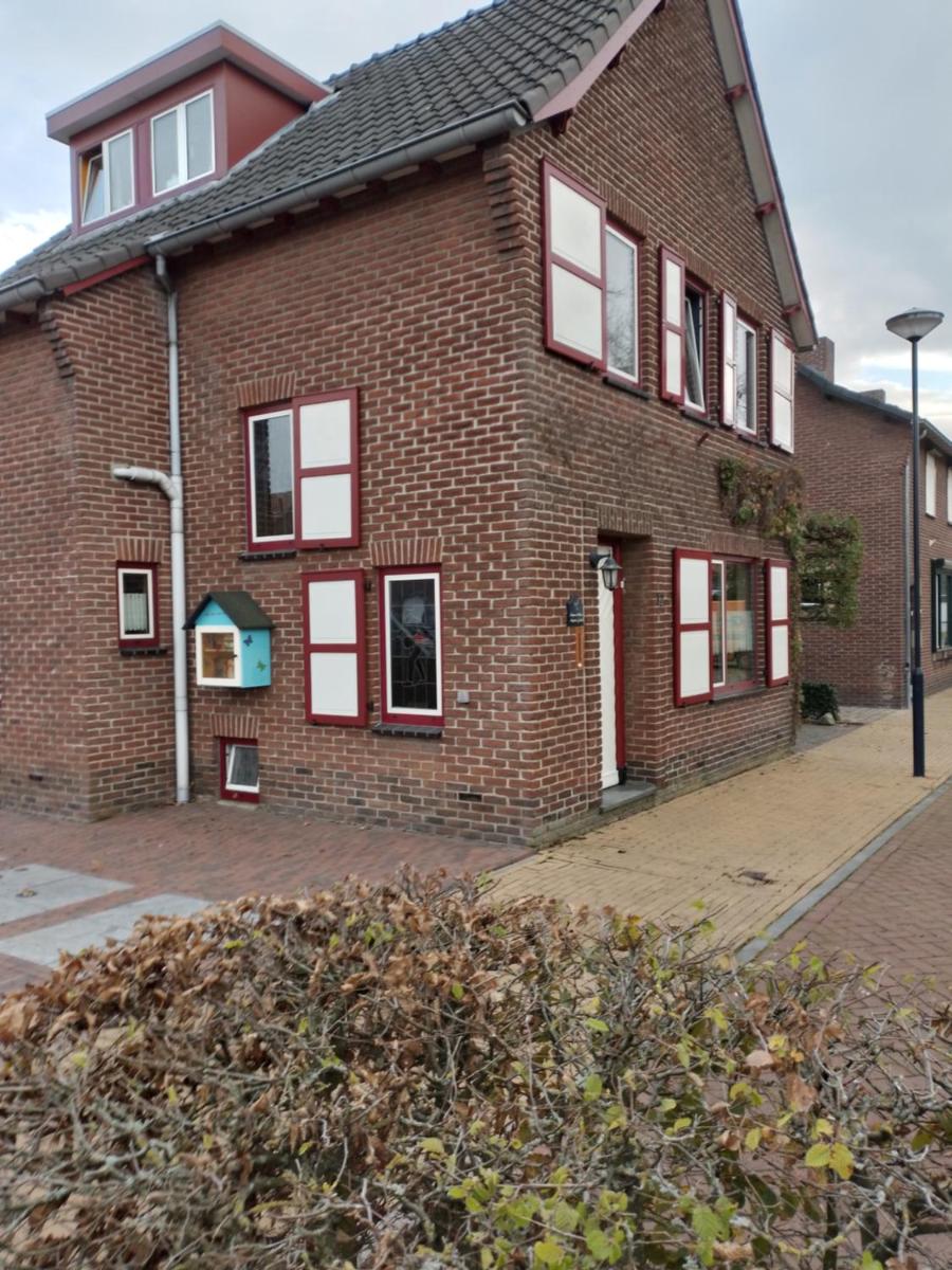 Bed en Breakfast met patio en kippen - Housity