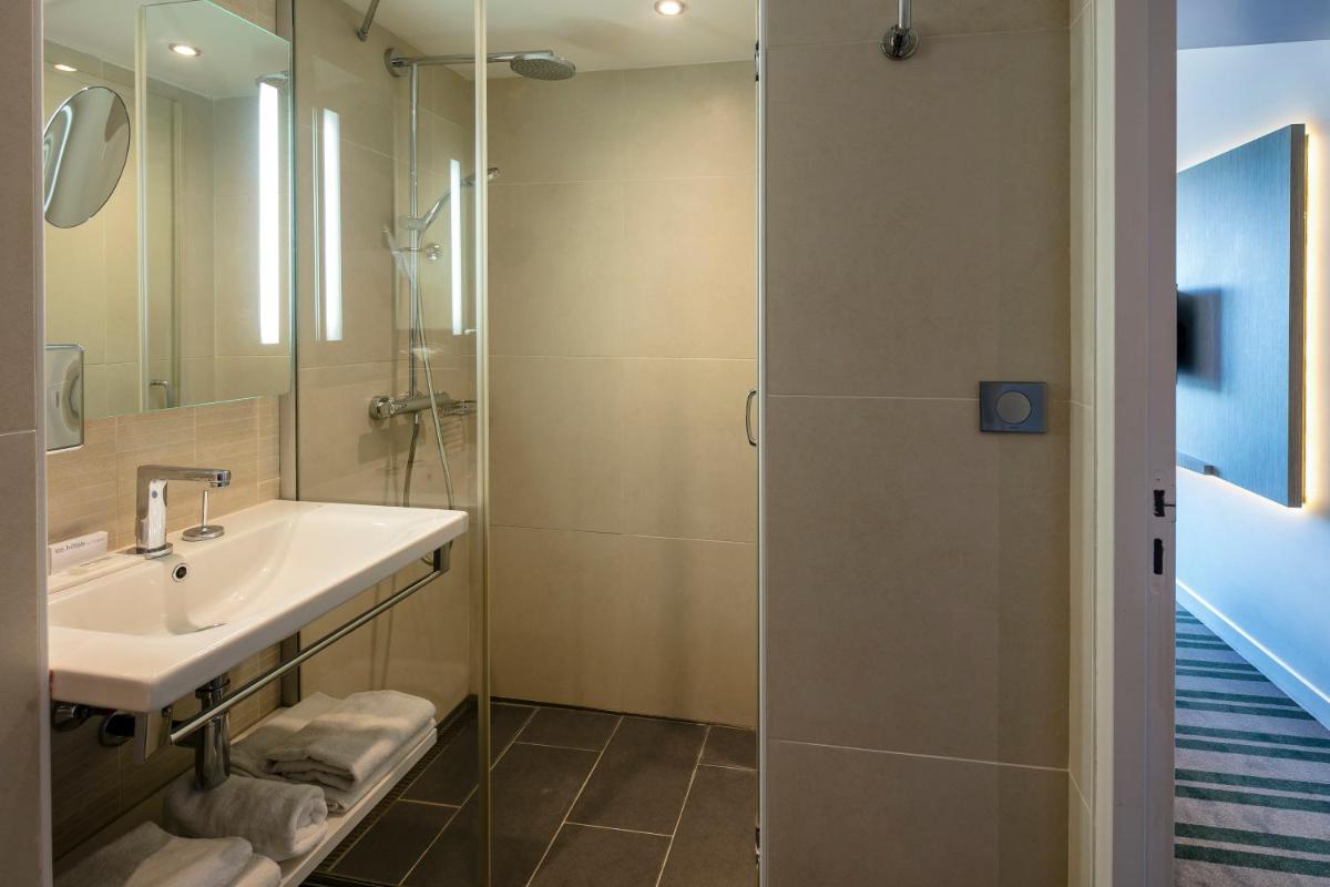 Salle de bains dans l'établissement Thalazur Cabourg - Hôtel & Spa