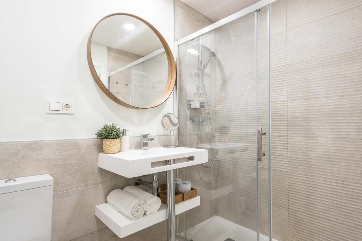 Lovely Boho apartment with parking - Historic Center by REMS - Housity