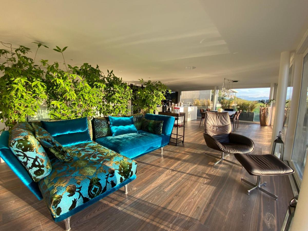 Luxusloft mit warmem Outdoor Whirlpool - Housity