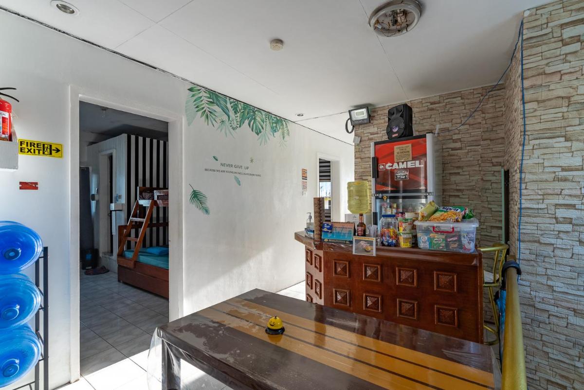 Pier La Casa Homestay Building - Housity