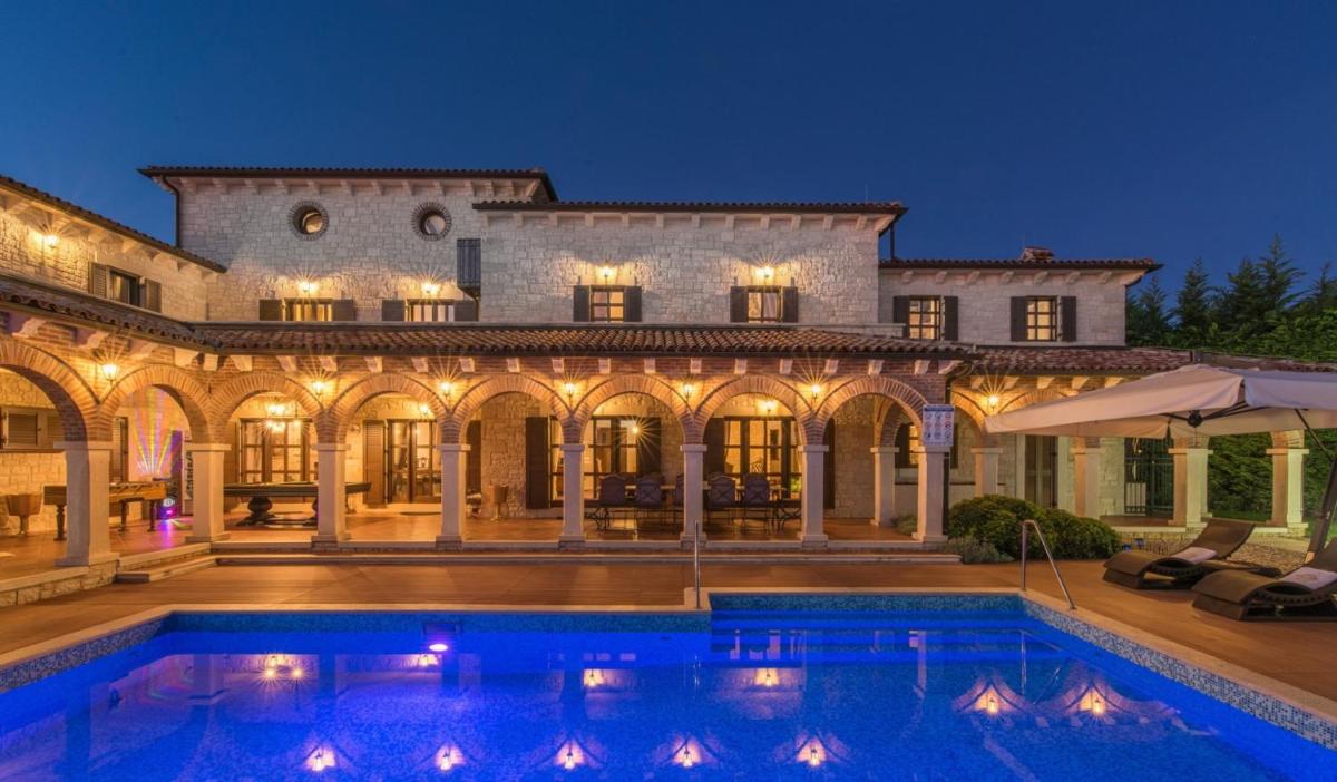 Villa Carolus-Luxurious Istrian Villa - Housity