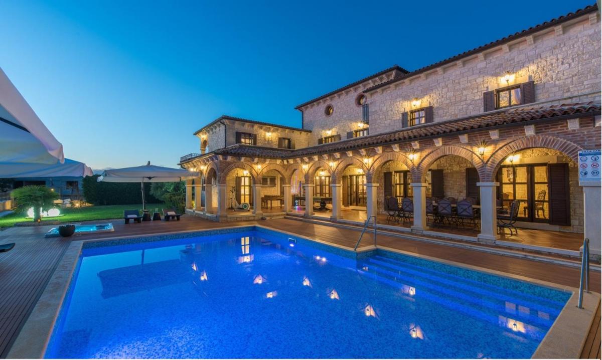 Villa Carolus-Luxurious Istrian Villa - Housity