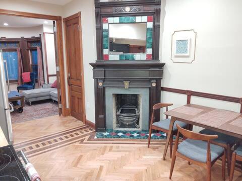 Dupont/Logan Circle Historic One Bedroom - Housity
