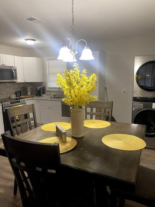 The Comfortable Getaway in Northeast Columbia - Housity
