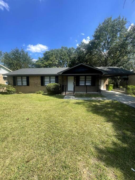 The Comfortable Getaway in Northeast Columbia - Housity