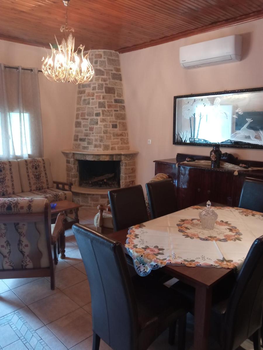 Sminos Farm House E4 path, Γυθειο - Housity