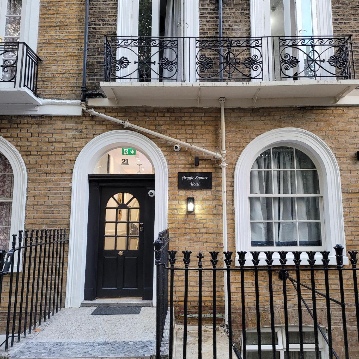 Argyle Square Hotel - Housity