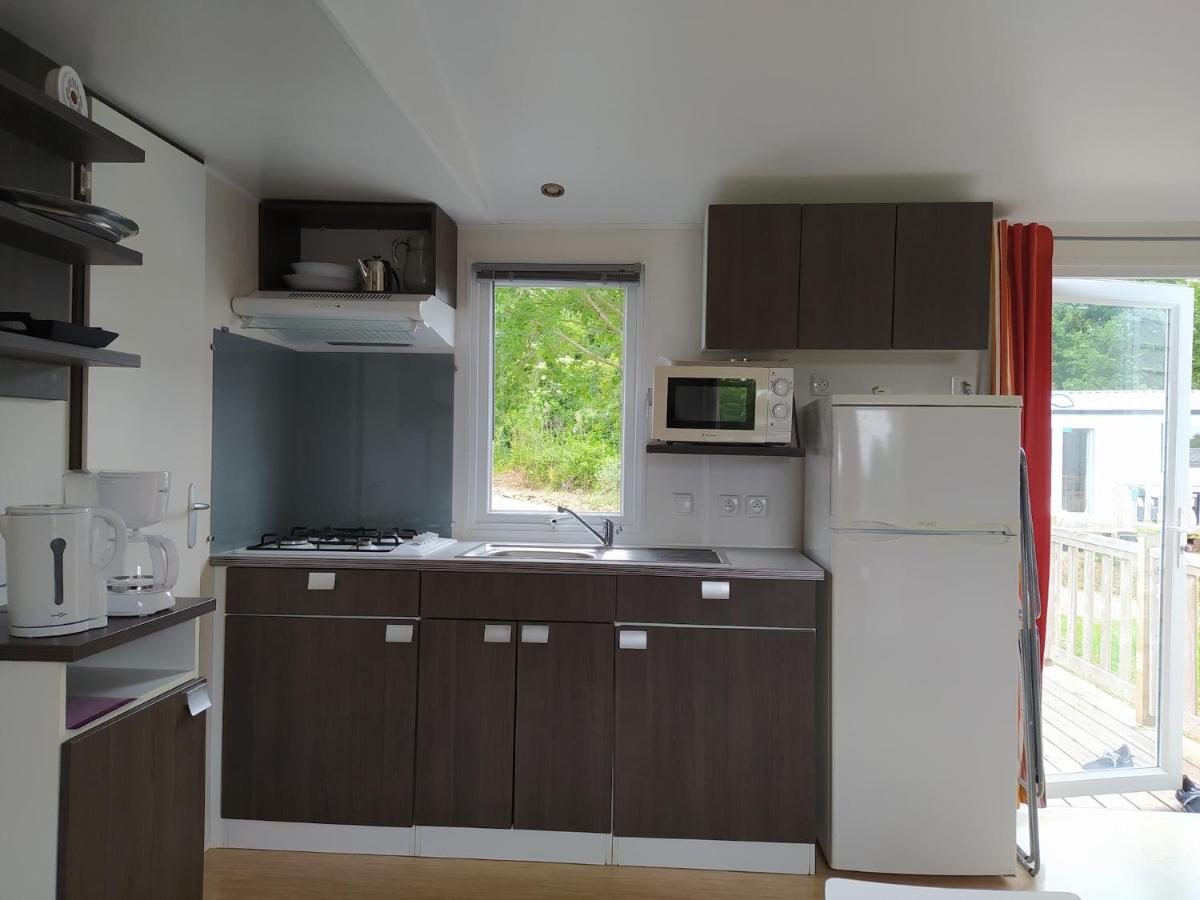 Hébergements camping \"Les pieds dans l\'eau\" - Housity