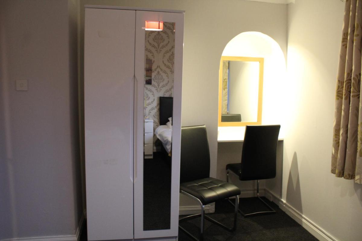 PREMIER - Fleming Apartment - Housity