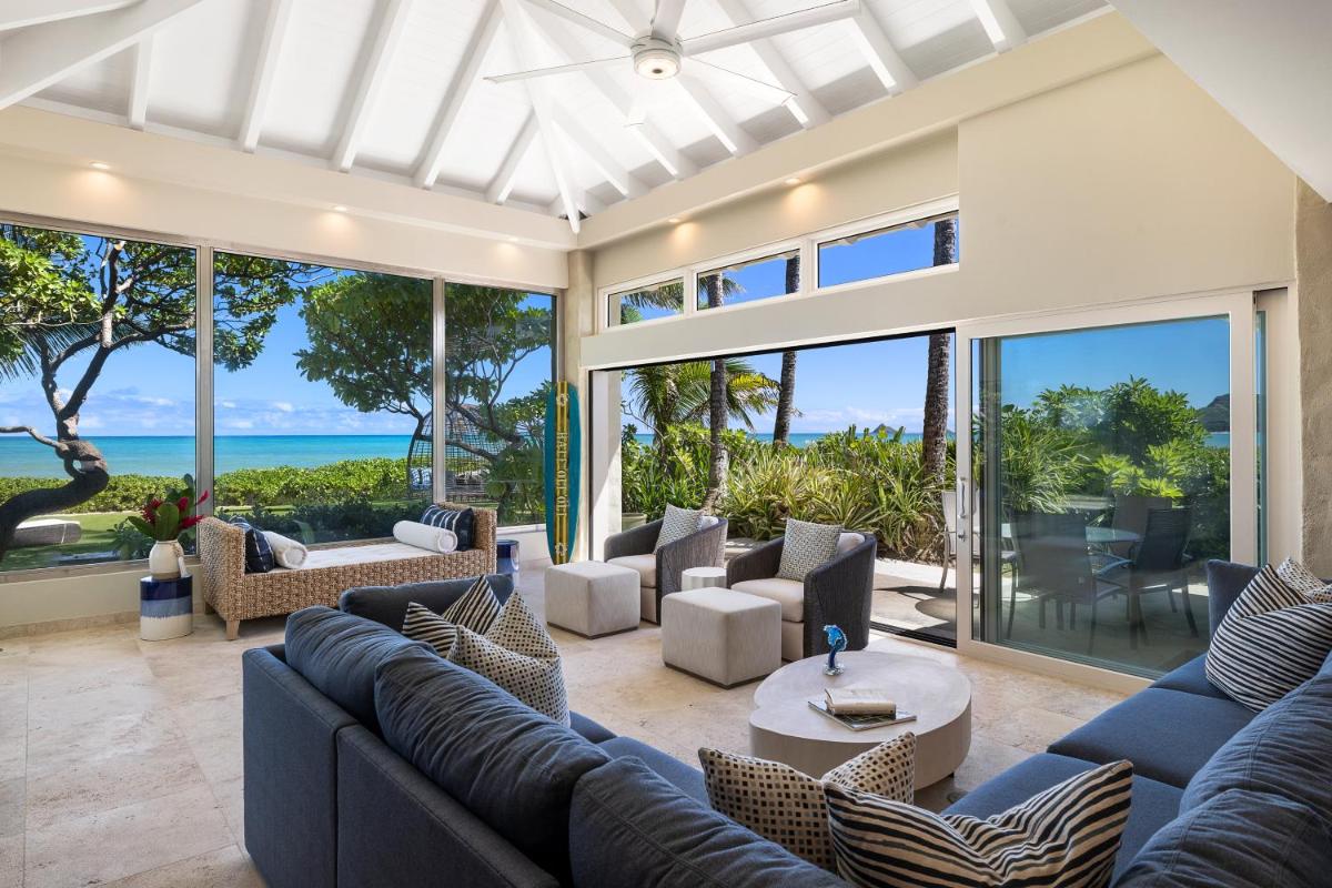 Luxury beachfront villa on a world class beach in Kailua, HI - Housity